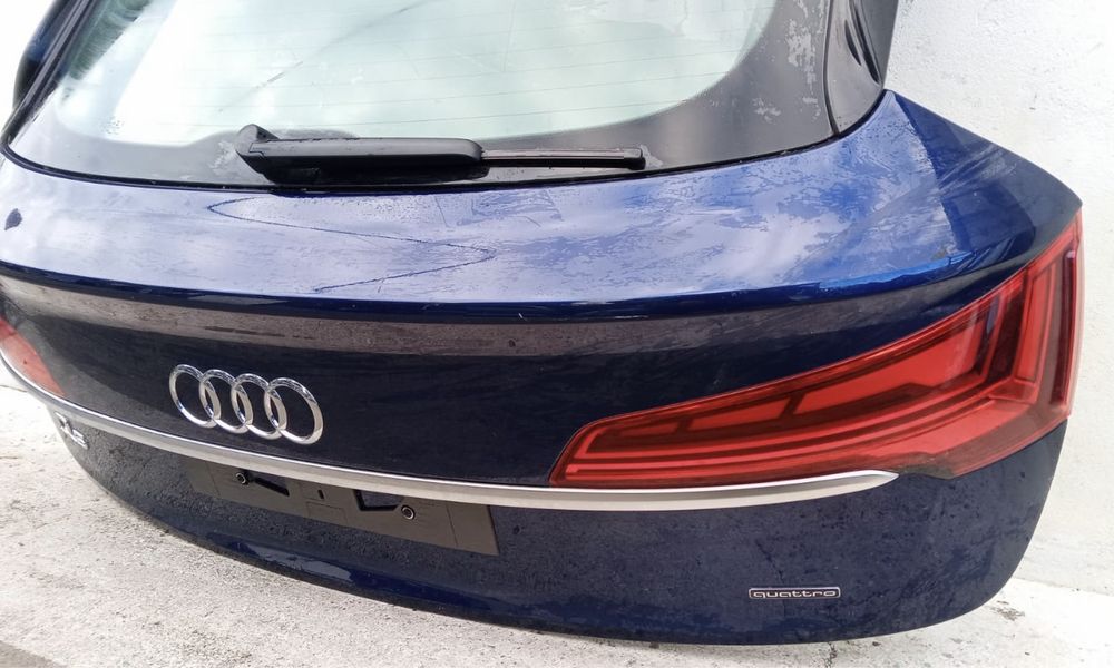 Audi Q5 q5 80A кришка багажника ляда дверь задня в наявності