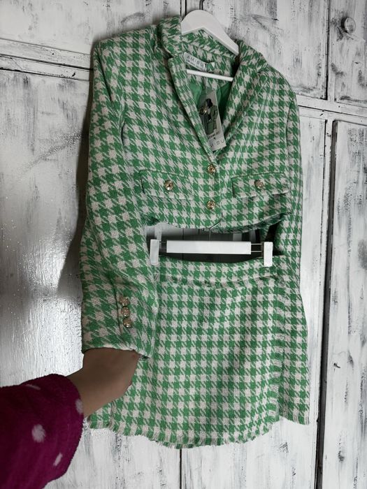 Костюм з  прихованими шортами