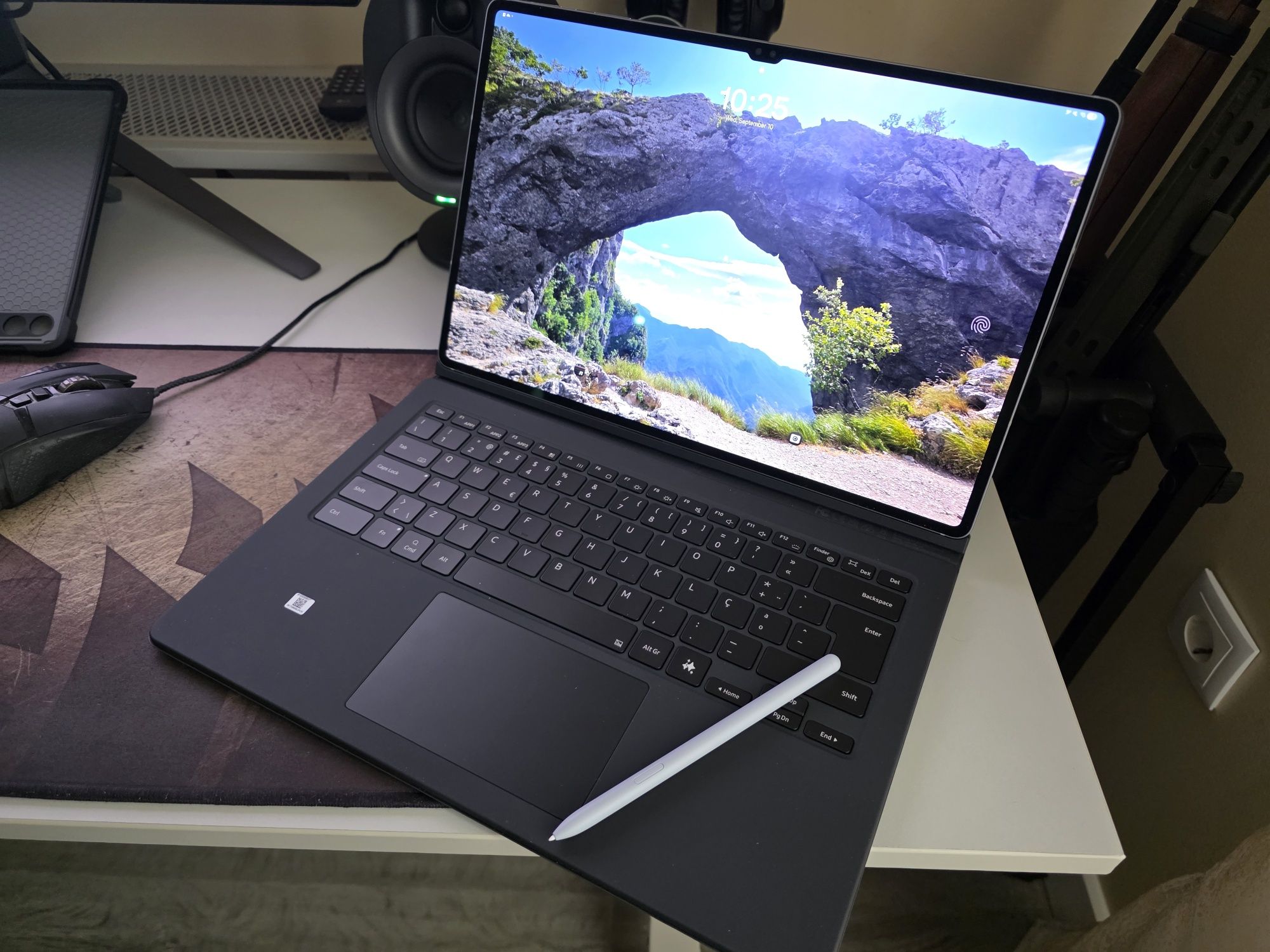 Samsung Book Cover Keyboard, AI key, iluminação, layout português