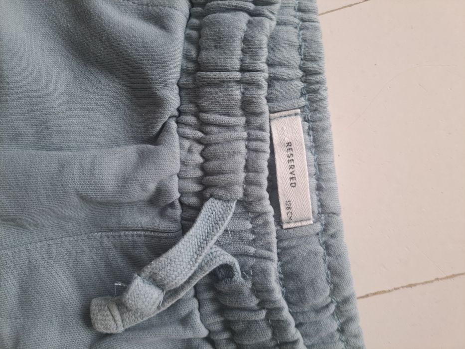 Reserved spodnie dresowe 128