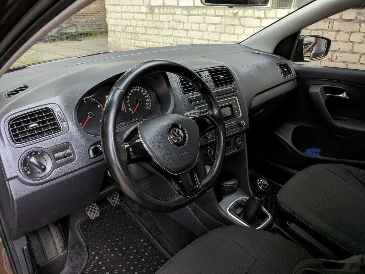 Продам авто Volkswagen Polo Sedan 1.4TSI