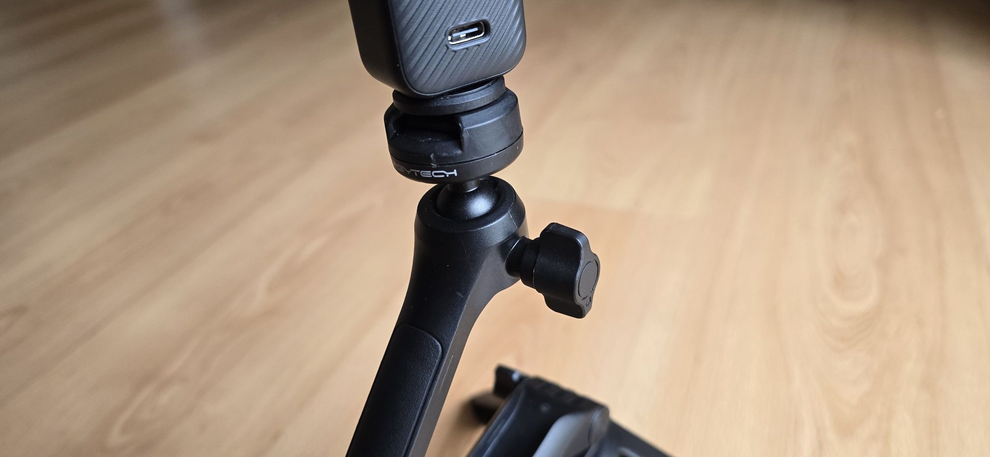 PGYTECH MantisPod Z - tripé articulado para Gopro Insta360 OsmoDJI
