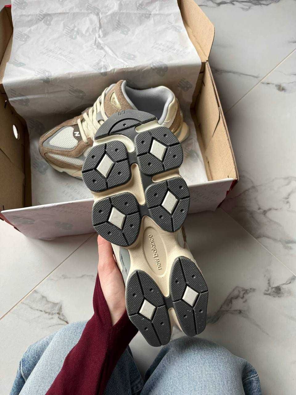 New Balance 9060 Driftwood