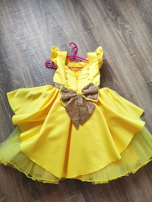 Нова святкова сукня на 4 - 7 років