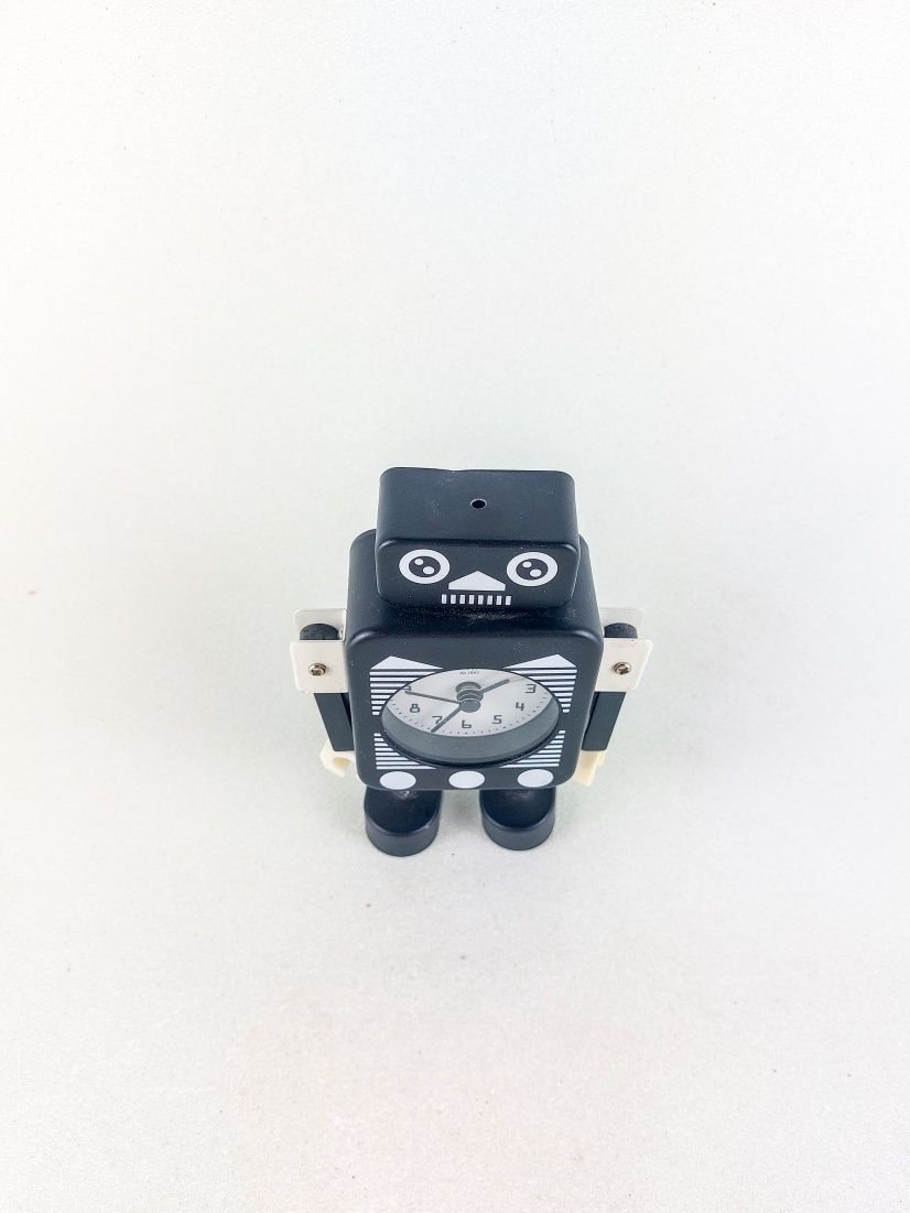 Zegarek budzik robot
