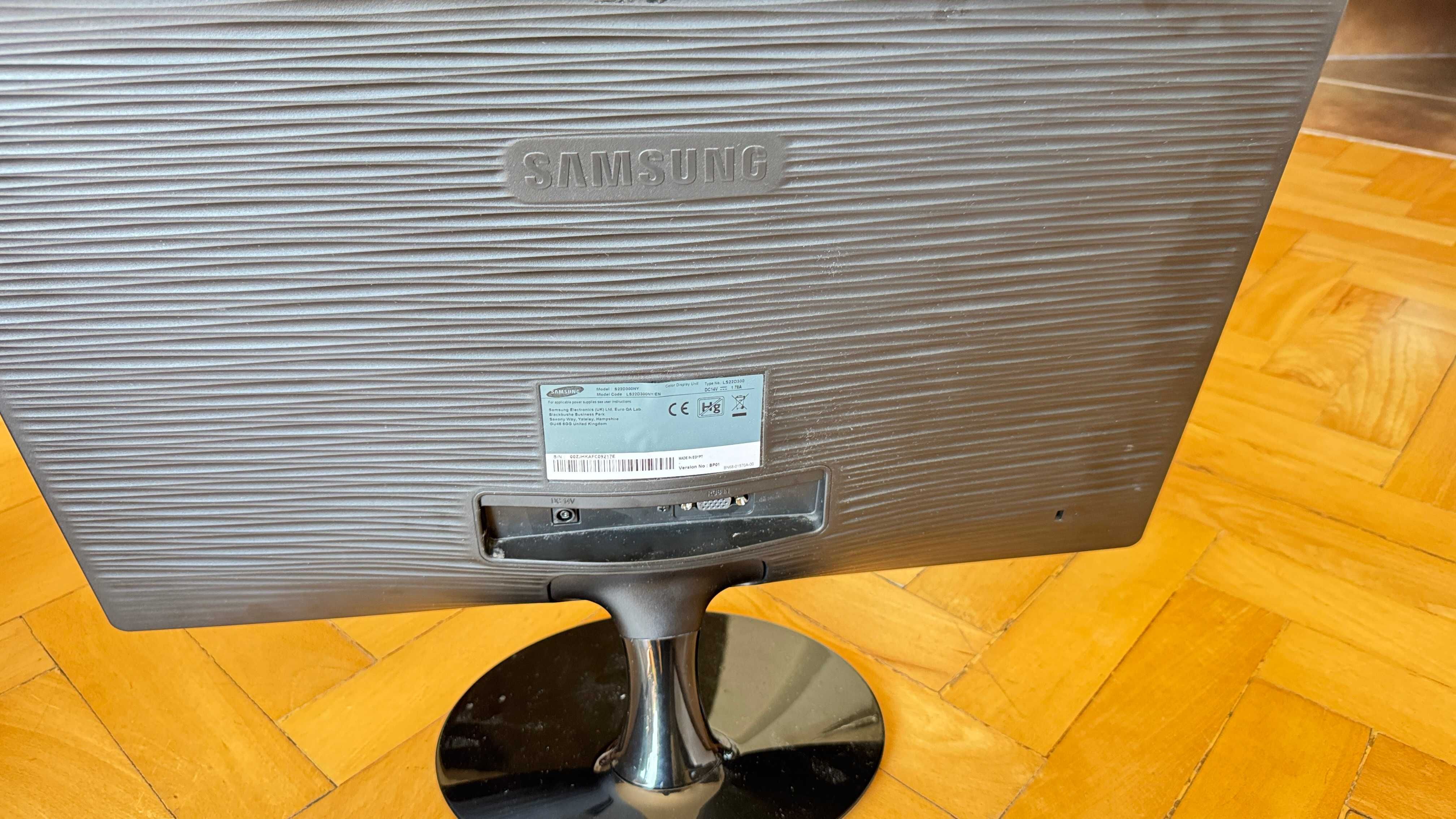 DELL OPTIPLEX 760 wraz z monitorem.