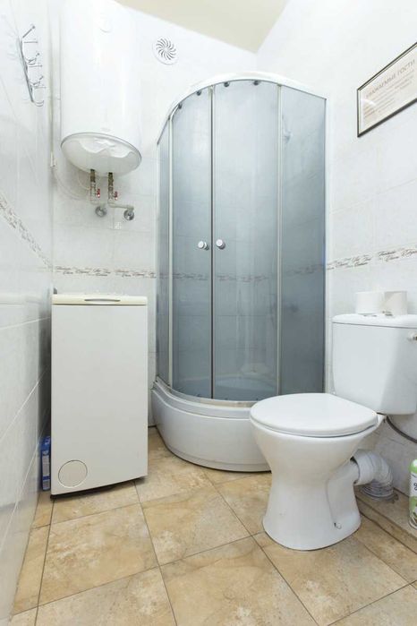 Однокімнатна світла студія у Центрі