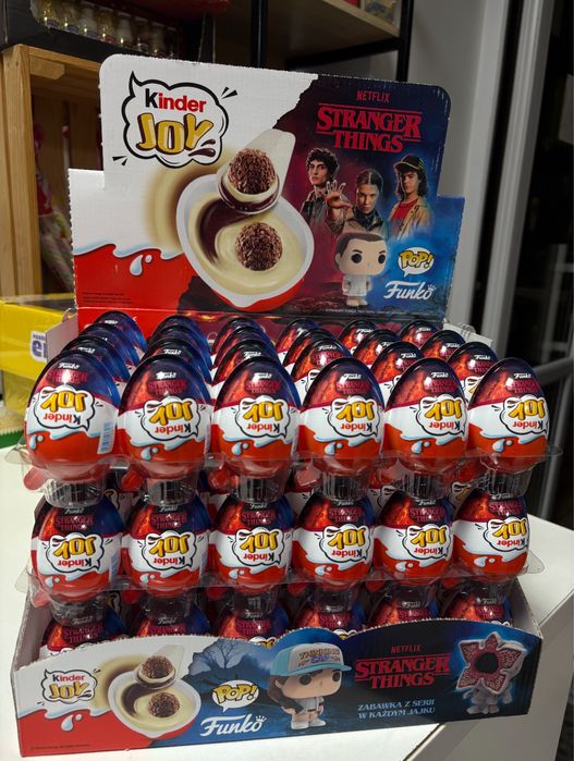 Дивні дива kinder joy funko