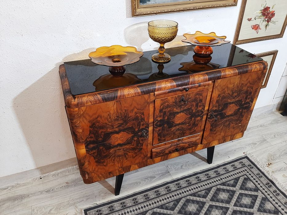 Komoda w stylu art deco po renowacji