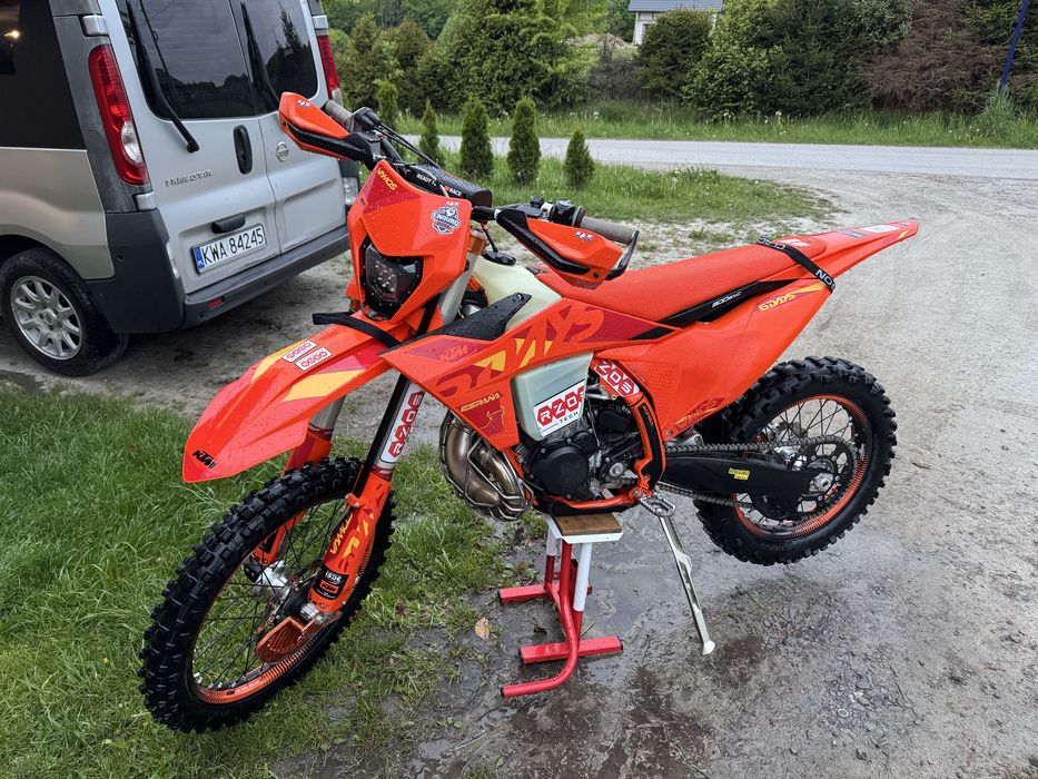 Ktm exc 300 sixdays model 2025
