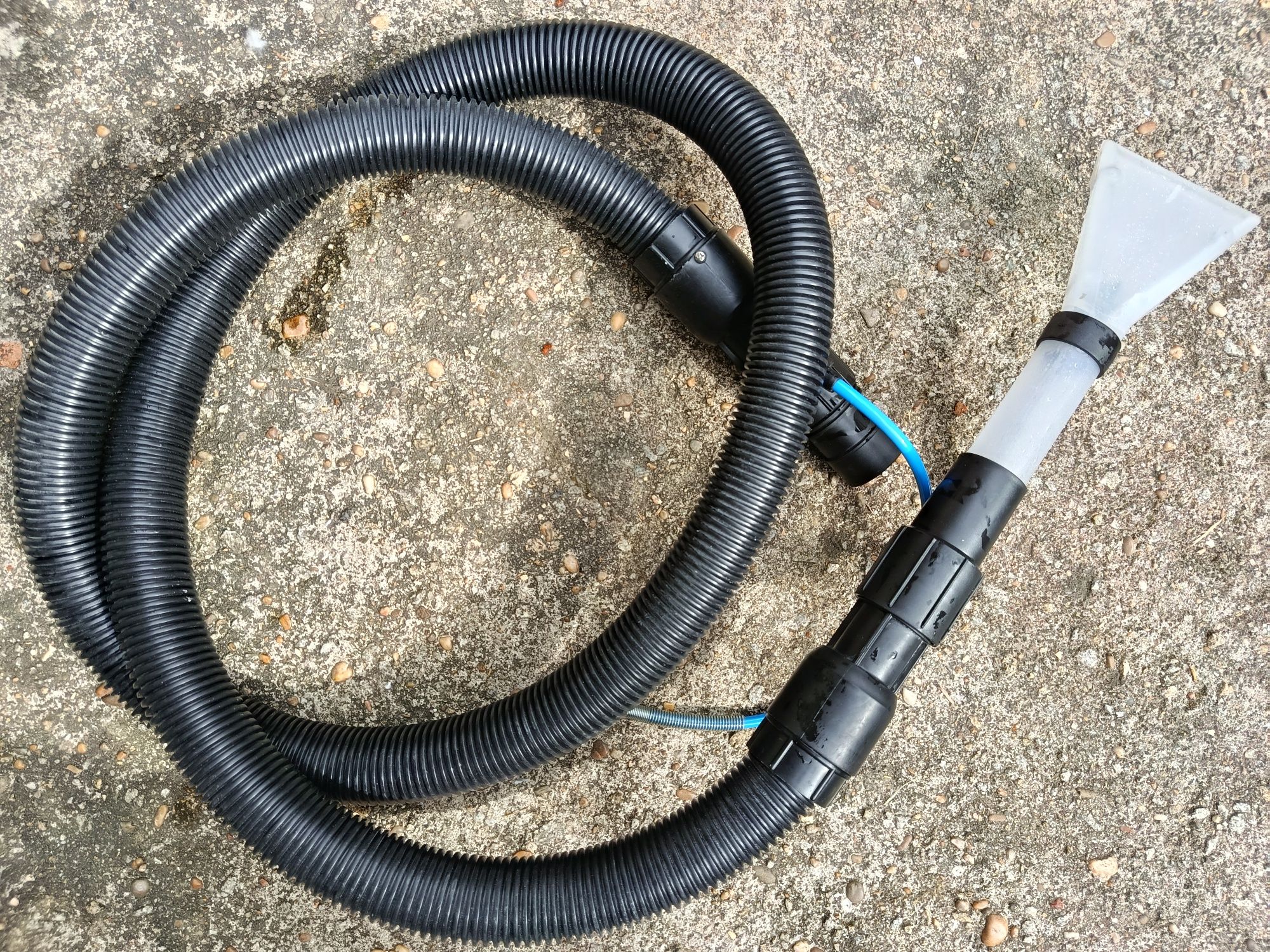 Vendo máquina/aspirador limpeza estofos