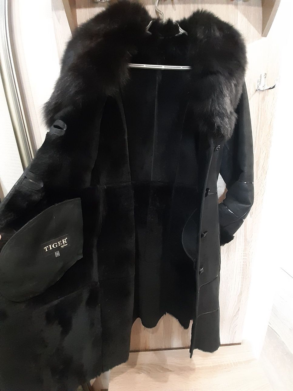 Продам натуральную женскую дубленку