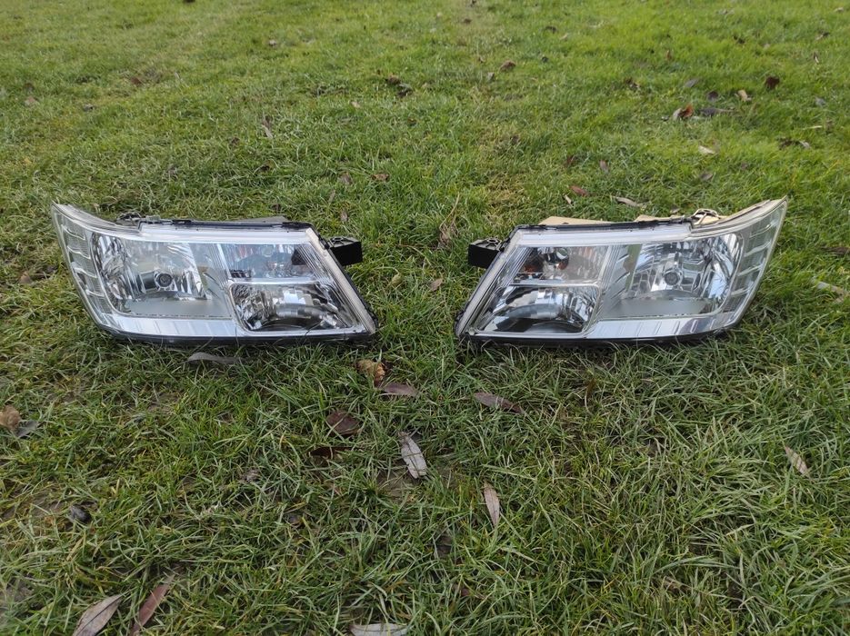 Lampy Fiat Freemont, Dodge Journey