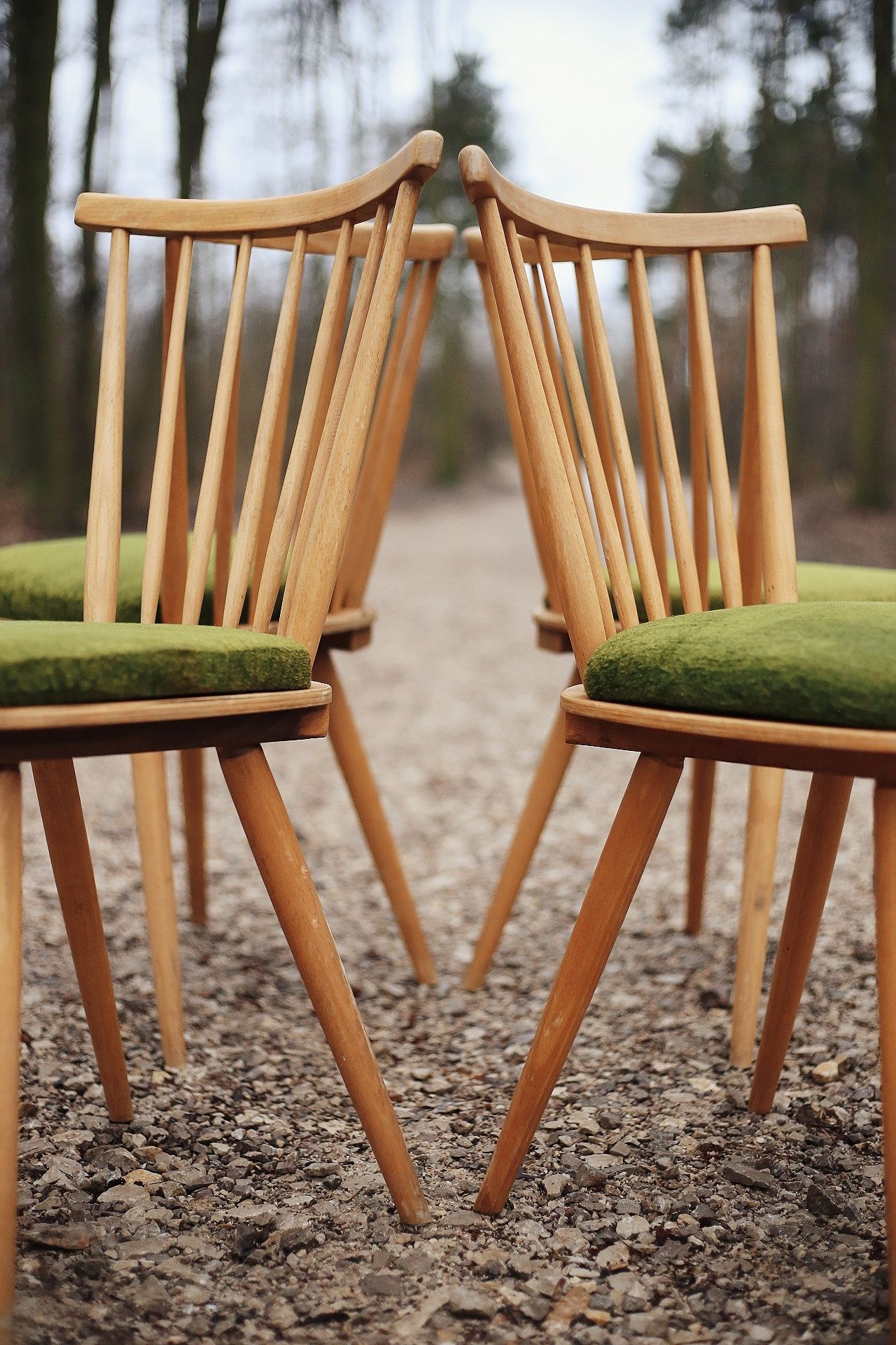 Krzesełka krzesła Patyczaki komplet 4 sztuk vintage retro design prl