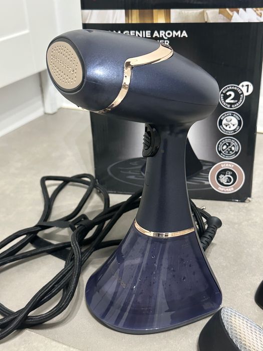 Parownica do ubrań Russell Hobbs Steam 1800 w steamer