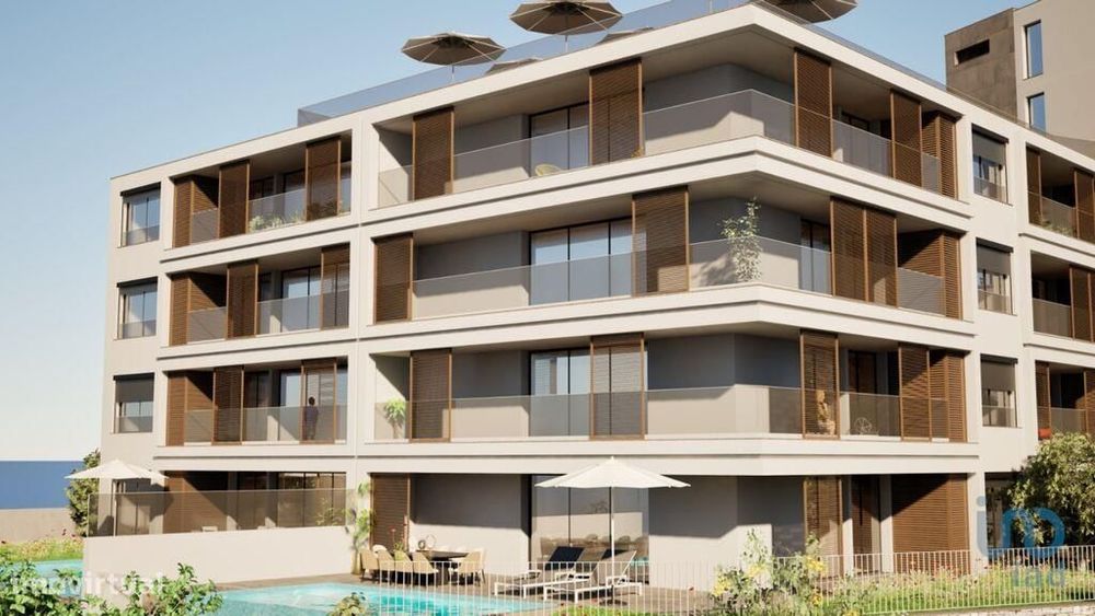 Apartamento T1 em Estreito de Câmara de Lobos de 45,00 m2