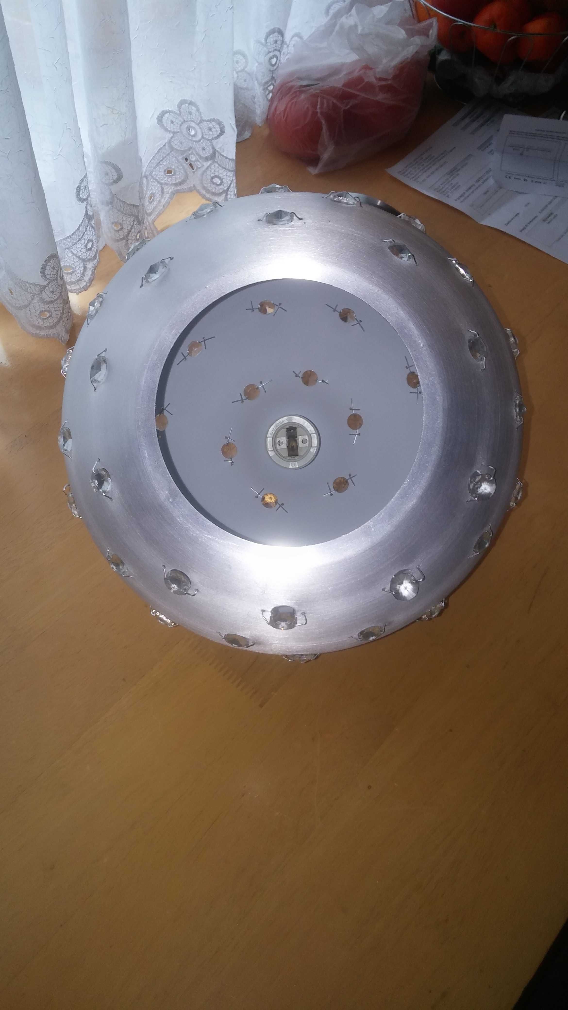 Lampa sufitowa UFO z kryształkami
