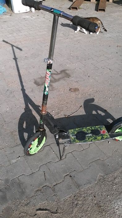 Hulajnoga dziecięca.