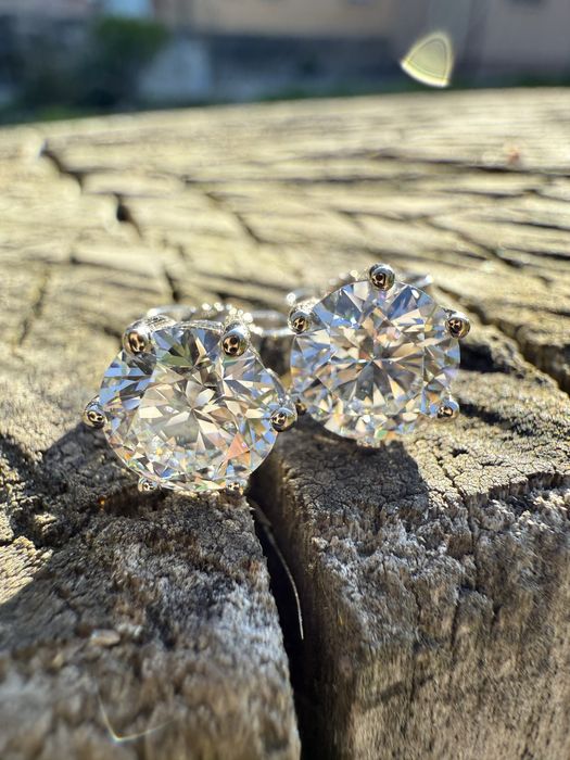 Золоті пусети з діамантами 3,04 карата