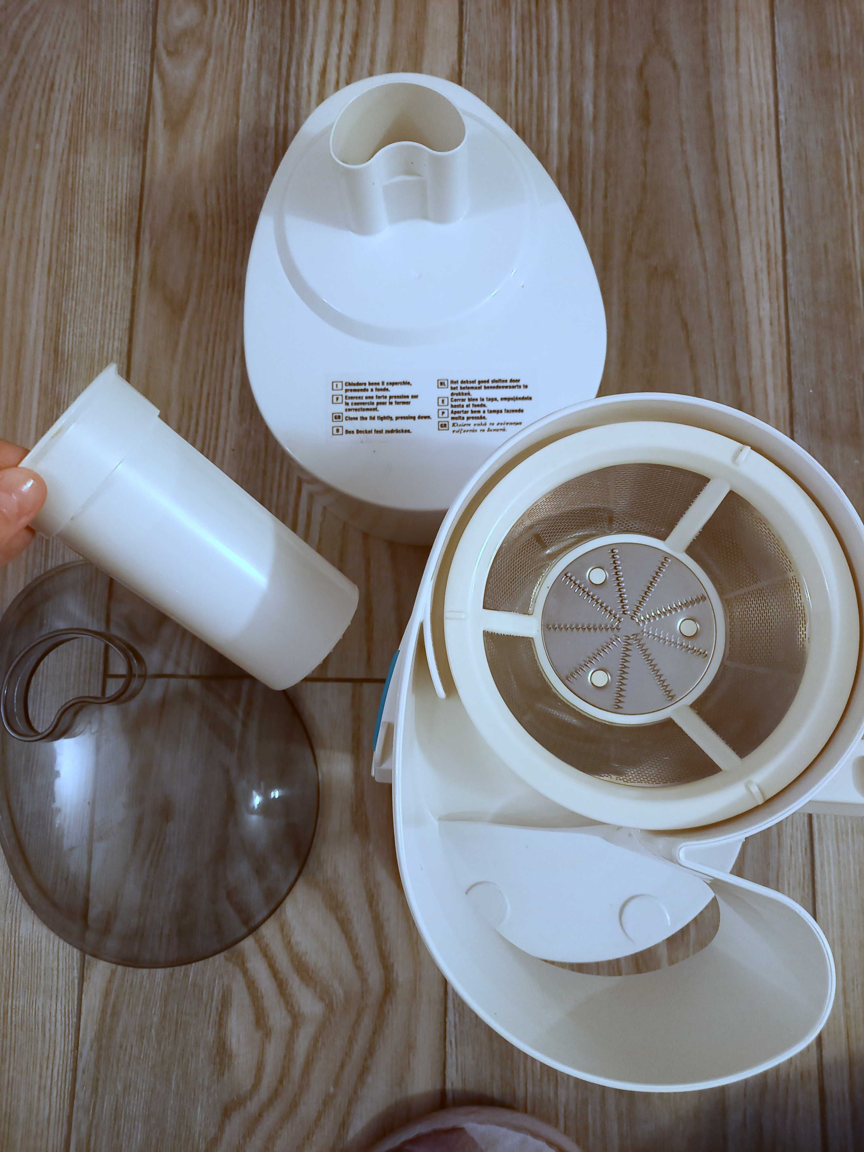 Sokowirówka DeLonghi KC 400 Duo System