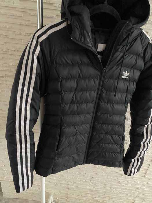 Adidas pikowana kurtka slim z lampasami paski