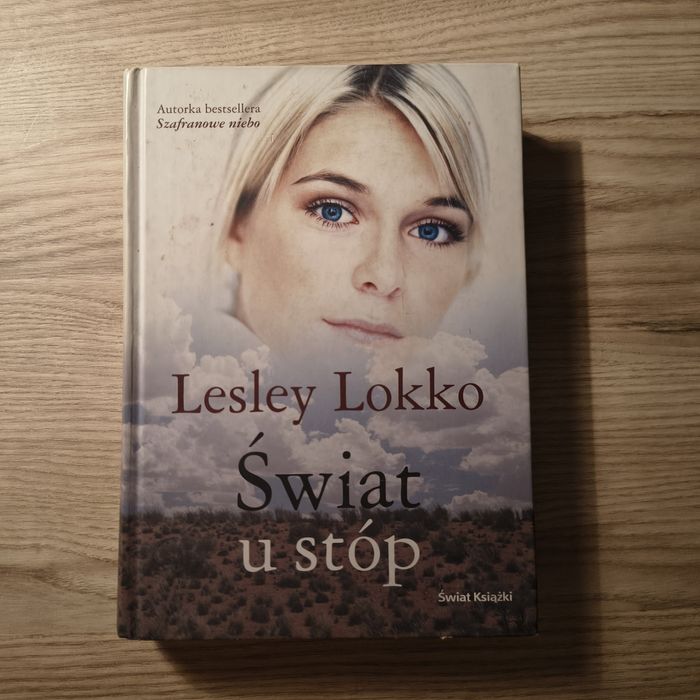 Książka Świat u stóp Lesley Lokko
