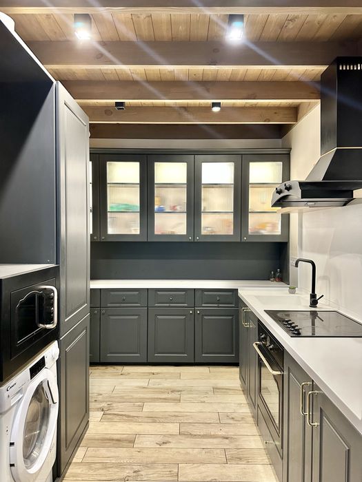 Дворівнева квартира з дизайнерським ремонтом! Мінімальні податки!