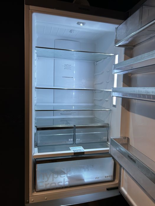 lodówka Siemens kg49nai31 srebrna