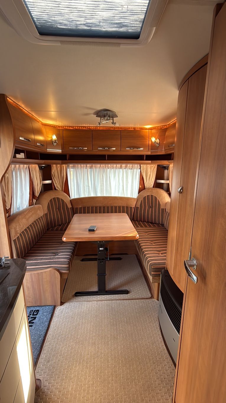 Hymer-Eriba Eriba NOVA 465 full opcja z klimą i moverem  Hobby 495 UL