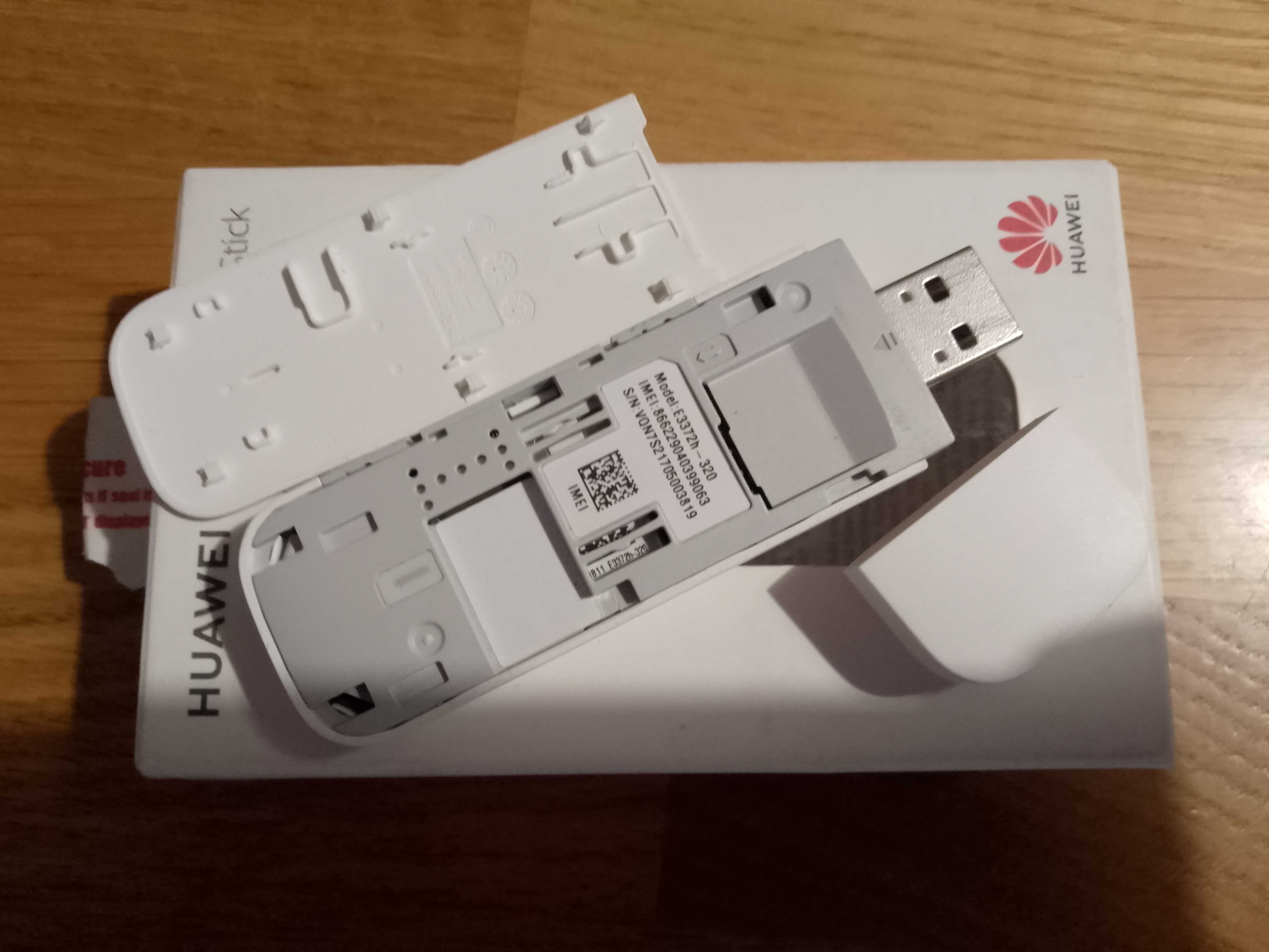 Modem 4G LTE na USB Huawei E3372h PLAY super stan sprawny pudełko itd