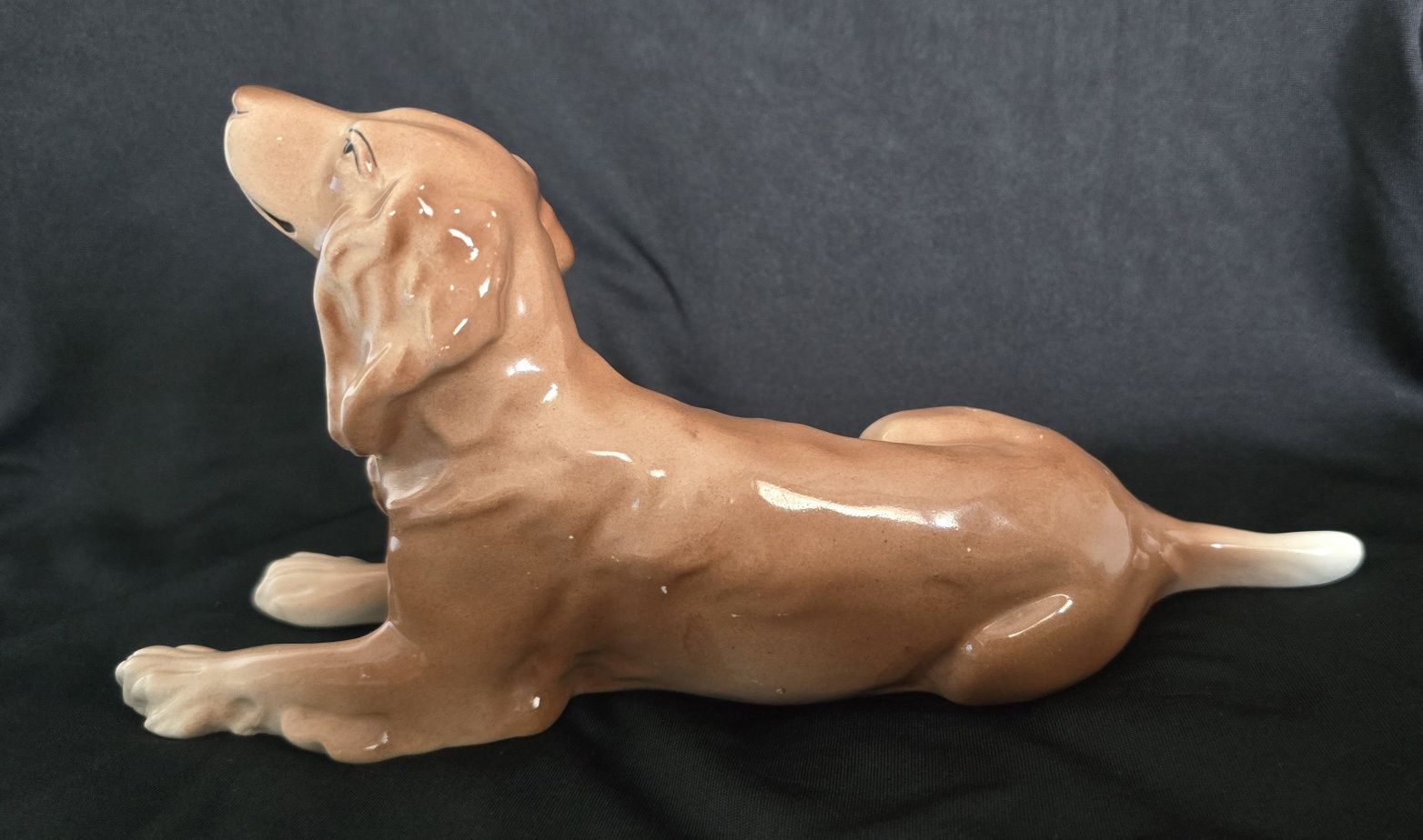 Porcelana: 2 duże figurki psów, lata 80
