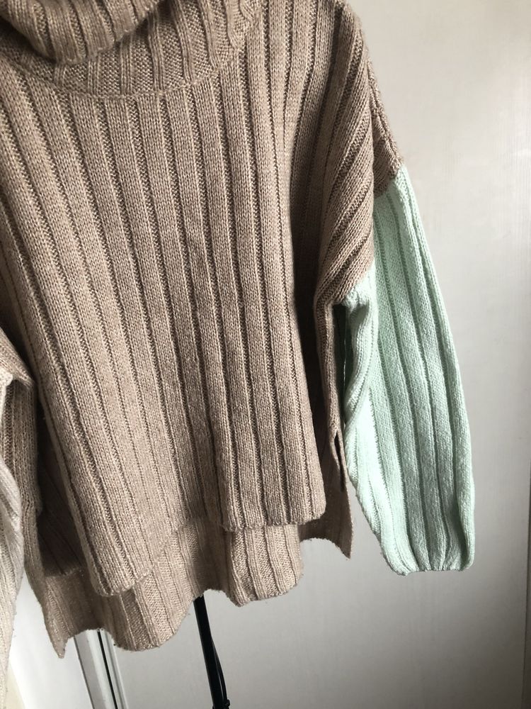 Piekny sweterek damski jak nowy