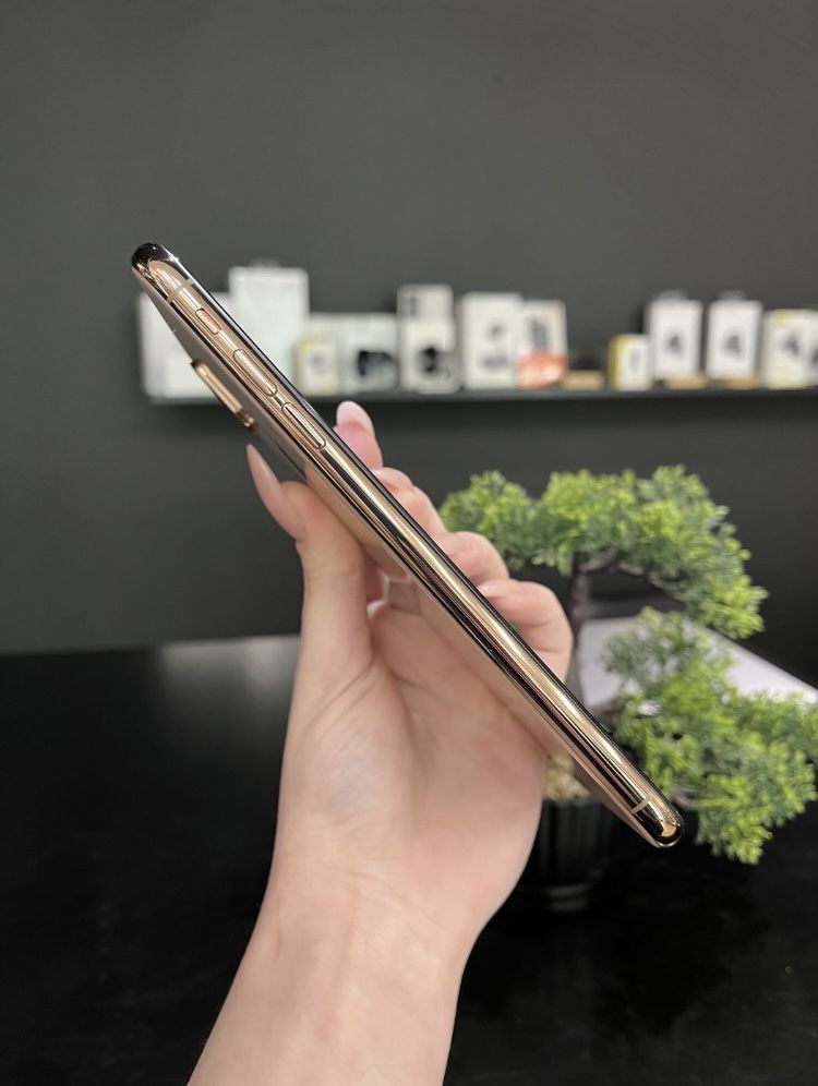 iPhone XS Max Gold 64 GB
