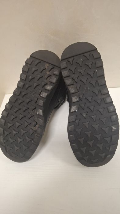 Зимові ботинки фірми H&M