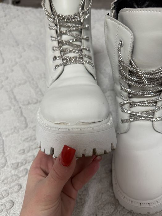 Продам женскую обувь