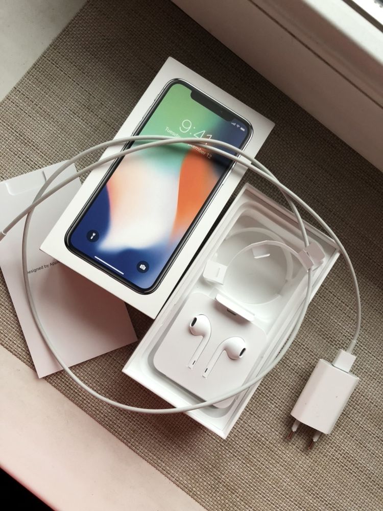 Телефон iPhone X, 64 gb