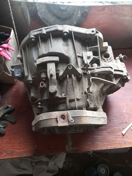 Продам коробку передач с Рено мастер 2,на 3 литра мотор