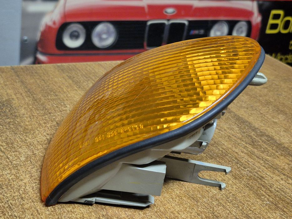 BMW E38 Kierunkowskaz Kierunek Prawy Oryginał BMW Nowy 8.352486