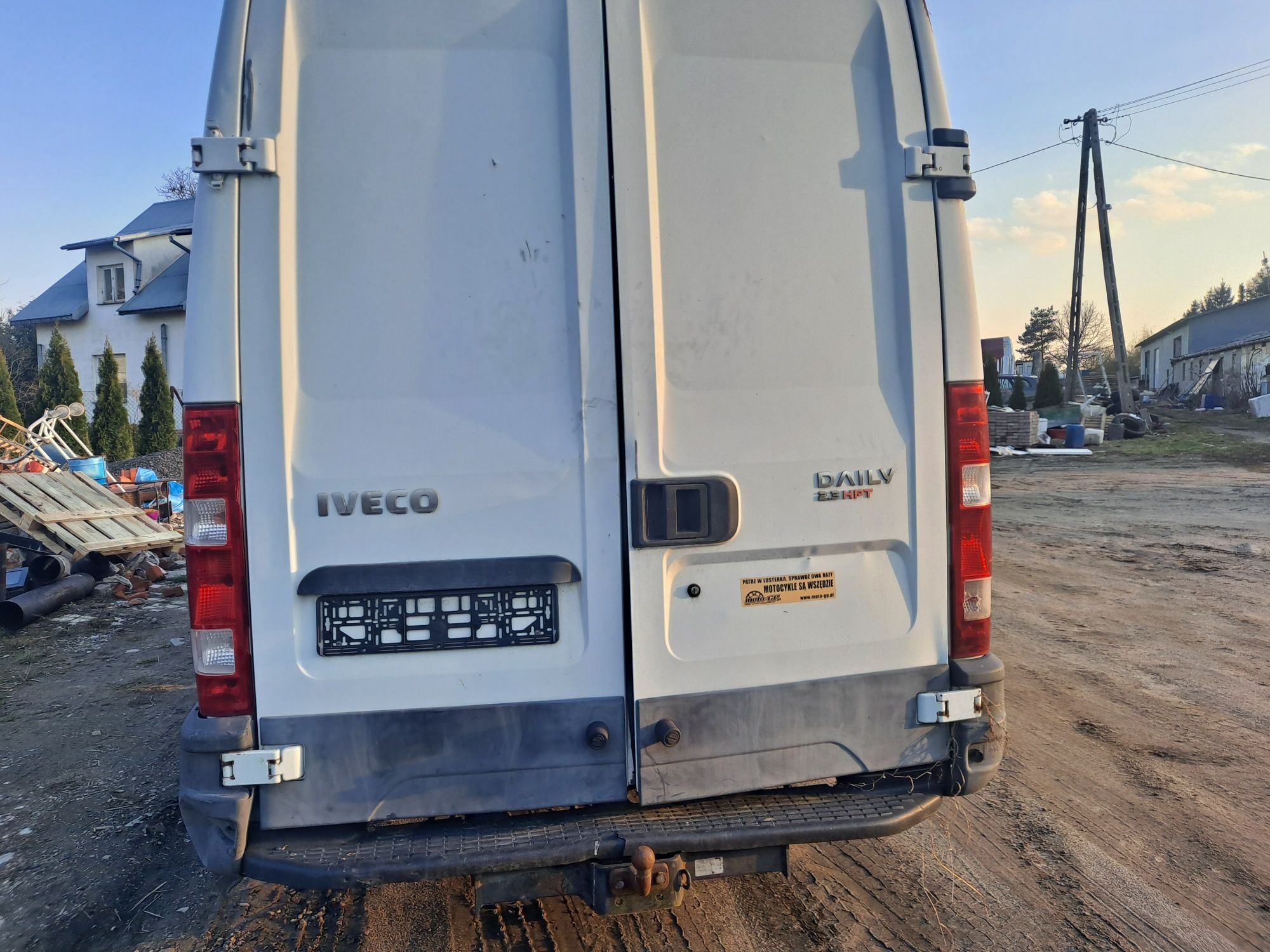 Iveco 2008 r 7 osobowe na części