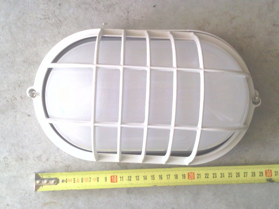 Candeeiro tipo industrial em aluminio com um diametro da boca 40 cm