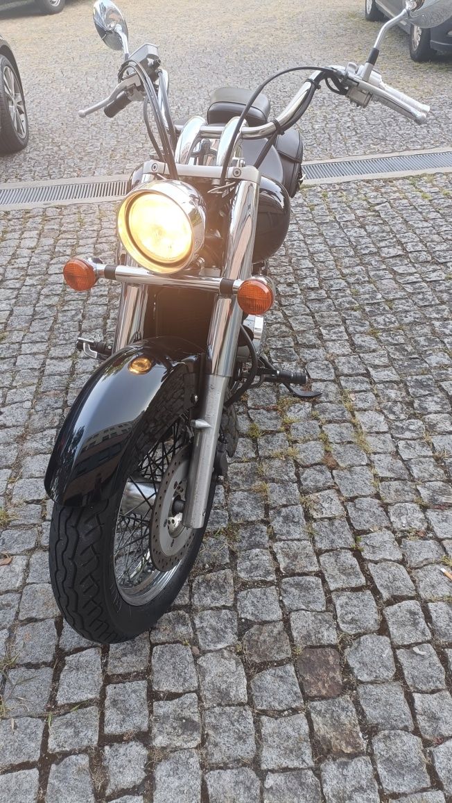 Honda shadow 750