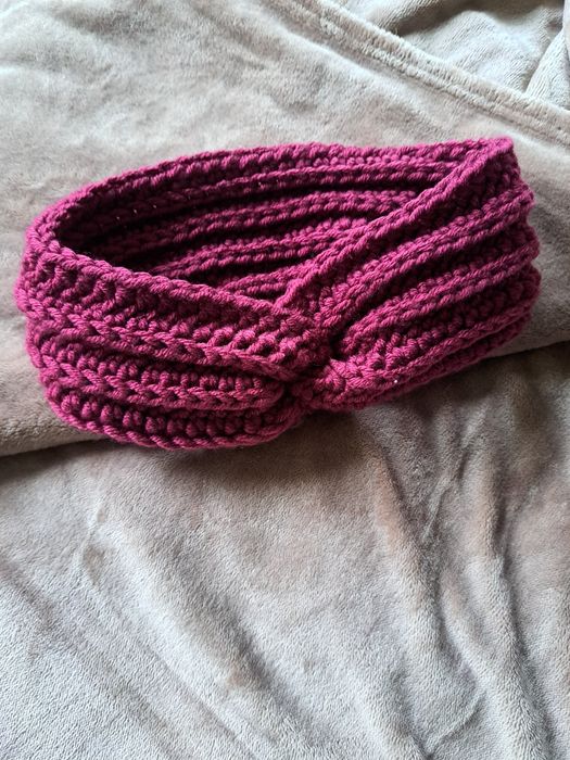 Bordowa opaska na głowę