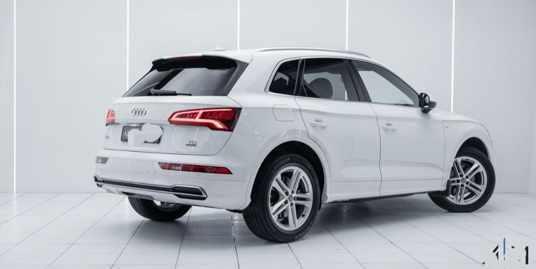 Samochody Auta auto do Ślubu piękne audi q5 S-line