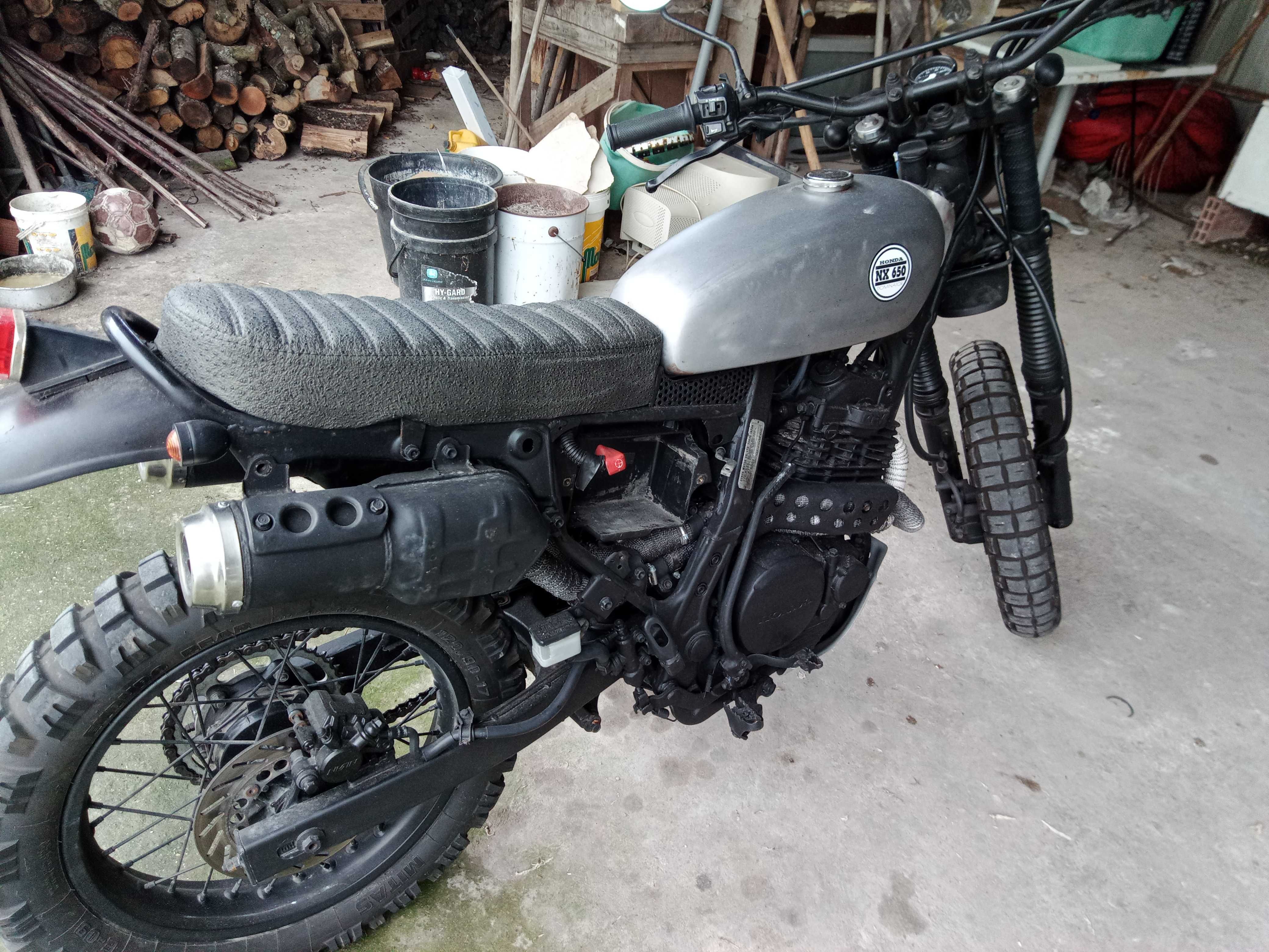 NX Dominator 650 de 1990 Scrambler