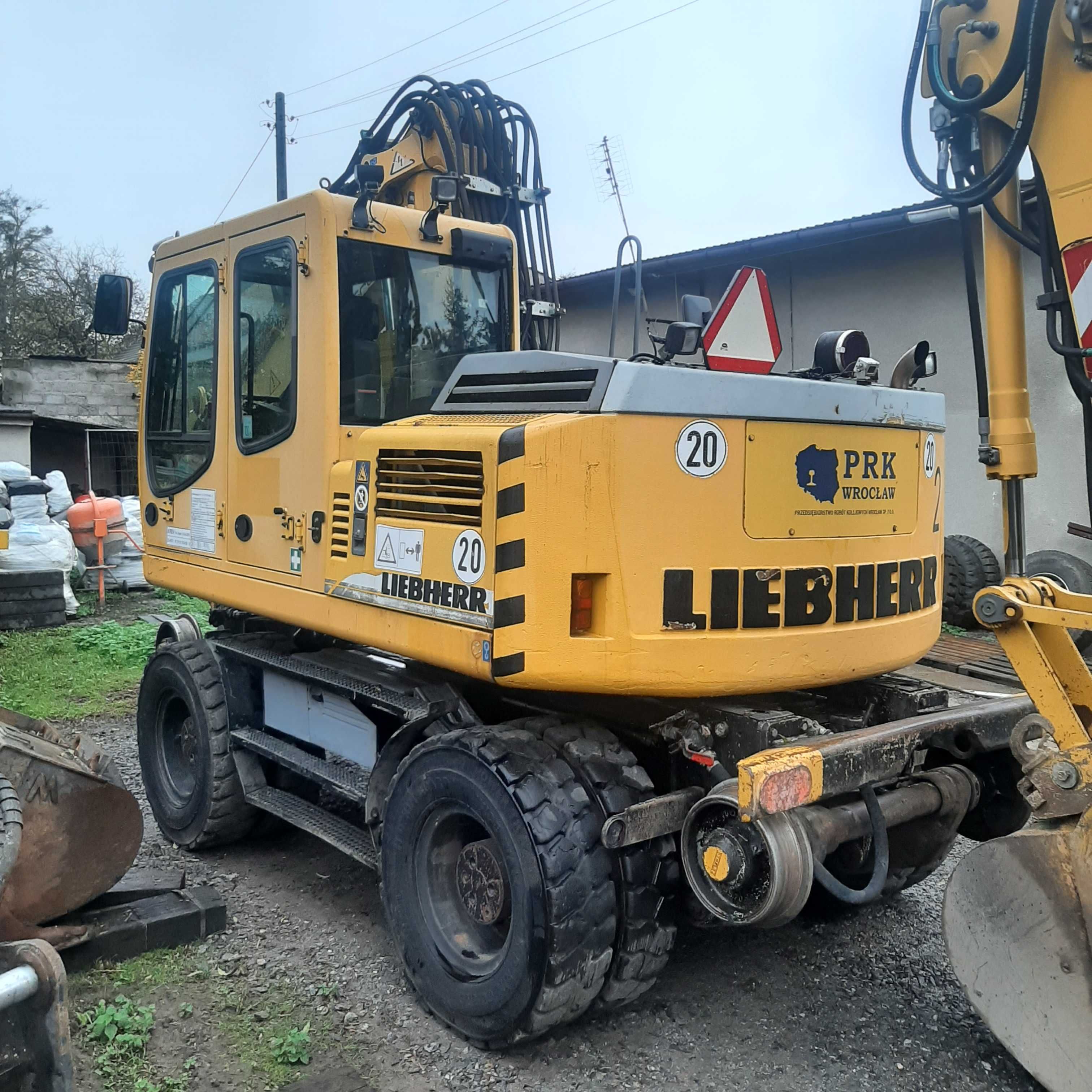 koparka dwudrogowa LIEBHERR A 900 C ZW