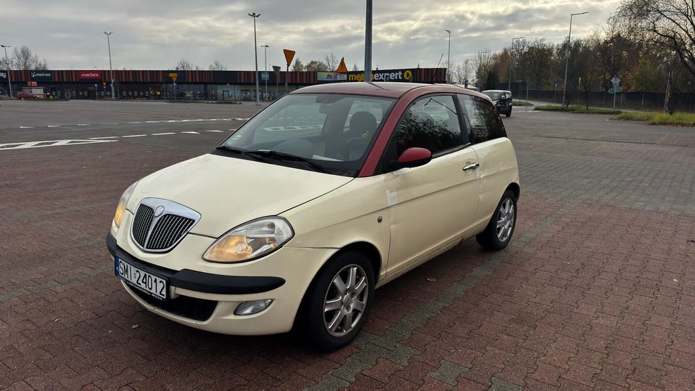Lancia Ypsilon Idealne autko na dojazdy do szkoły / do pracy