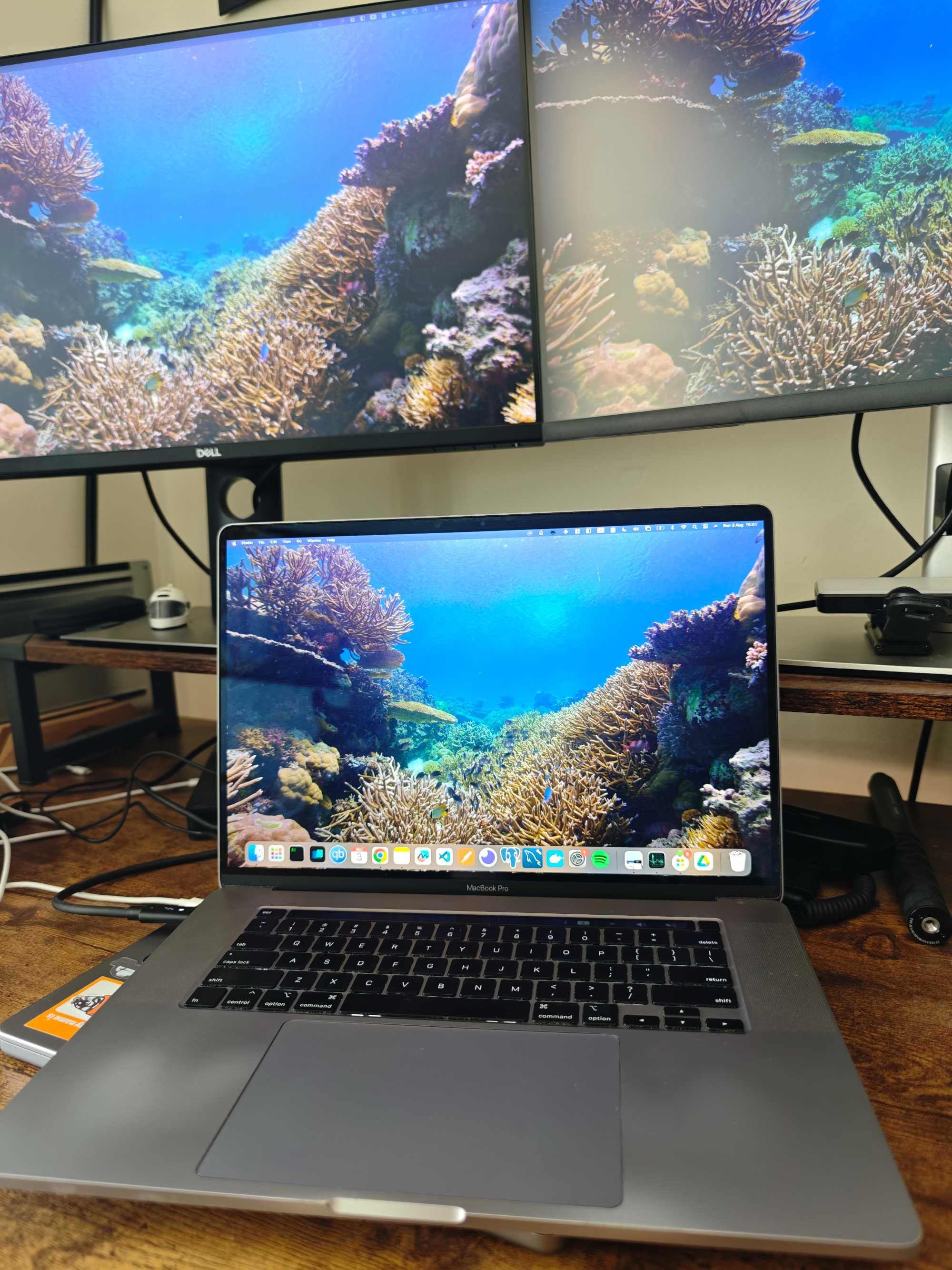 MacBook Pro 16" - i9, 32GB RAM, 1TB SSD - Teclado US