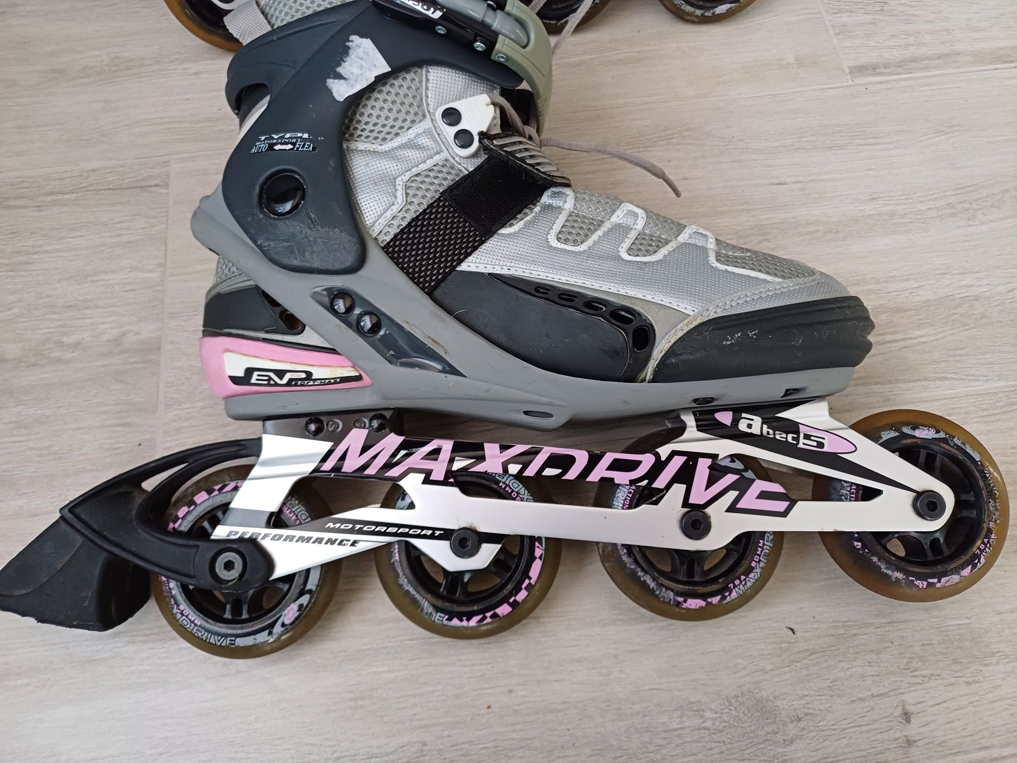 Nr 14 Rolki MAX DRIVE rozmiar 37 długość wkładki 27 cm