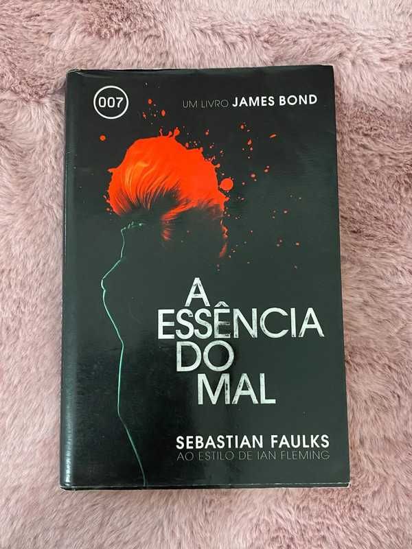 Livro “A essência do mal 007”