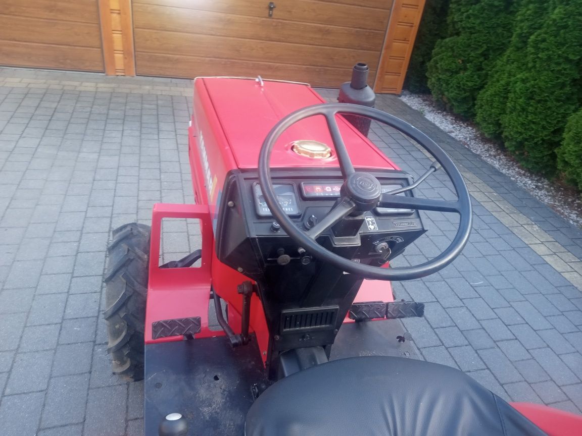 Traktor Yannmar F15 4x4